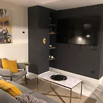 Marques Petit Premium Дения