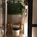 Marques Petit Premium Апартаменты *