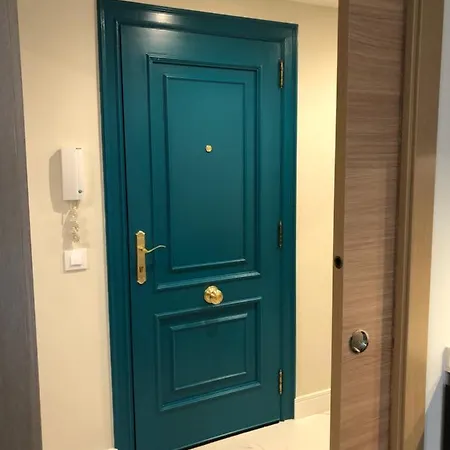 Marques Petit Premium Dénia